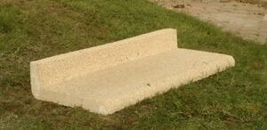 Marches avec angle en béton préfabriqué Alkern